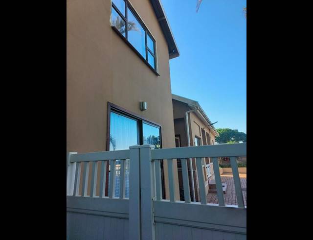 6 BEDROOM HOUSE FOR SALE IN DOONSIDE